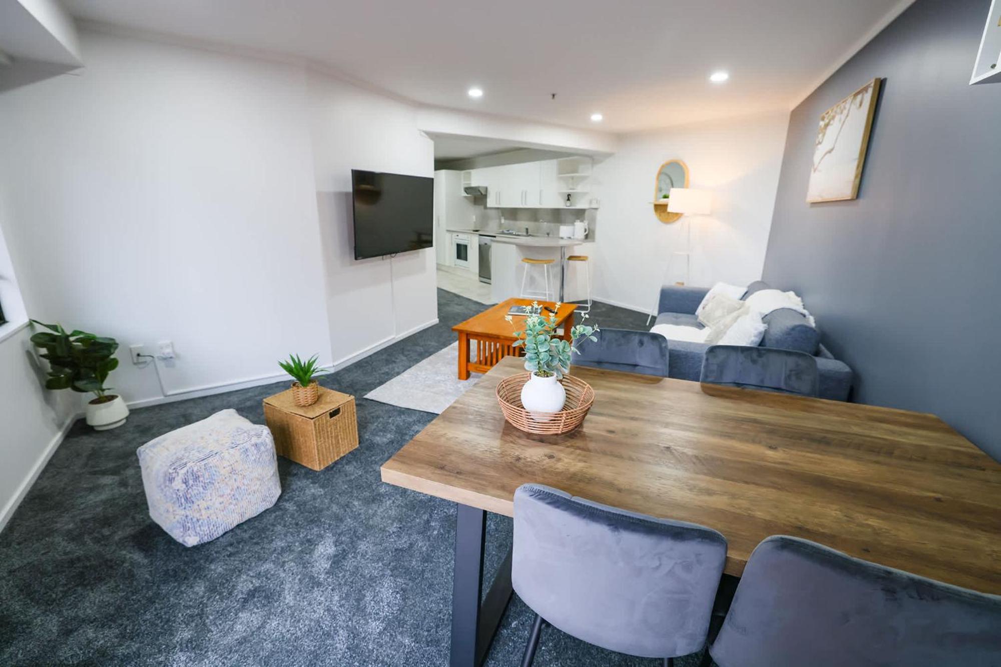 Lovely 2br W Free Parking * Auckland