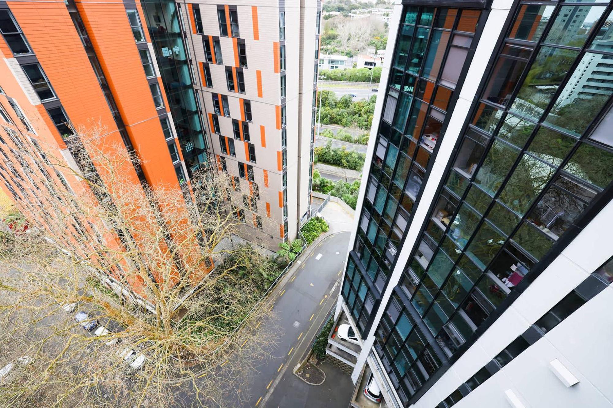 Lovely 2br W Free Parking * Auckland