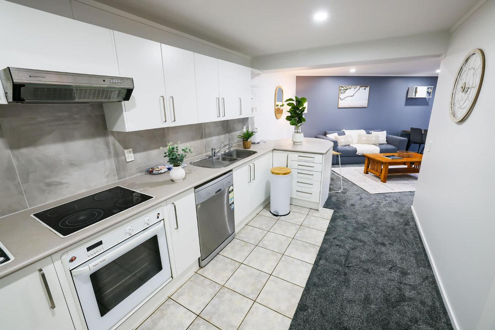 Lovely 2br W Free Parking